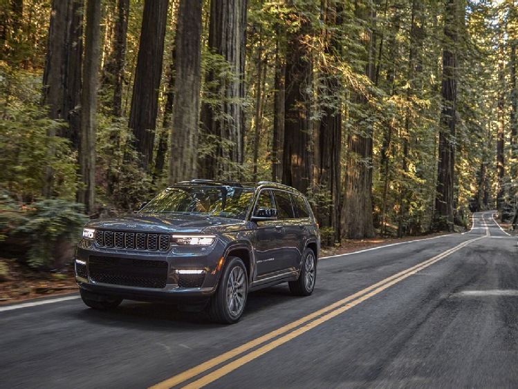 Nowy Jeep® Grand Cherokee MY2021 wyznacza nowe standardy w segmencie pełnowymiarowych SUV-ów